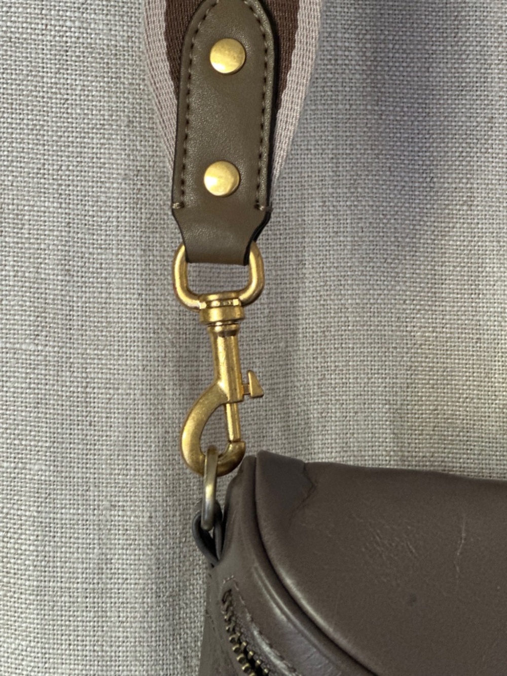 Hobe Crossbody Bag - Picture 4 of 7